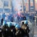 Clashes between Feyenoord's supporters and Italian Police in Piazza di Spagna, Rome, prior of Europa League soccer match between As Roma and Feyenoord at Olimpico stadium in Rome, 19 February 2015. ANSA/VINCENZO TERSIGNI