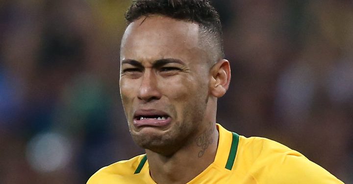 2016 Rio Olympics - Soccer - Final - Men's Football Tournament Gold Medal Match Brazil vs Germany - Maracana - Rio de Janeiro, Brazil - 20/08/2016. Neymar (BRA) of Brazil reacts after scoring the last penalty shootout. REUTERS/Marcos Brindicci   FOR EDITORIAL USE ONLY. NOT FOR SALE FOR MARKETING OR ADVERTISING CAMPAIGNS.