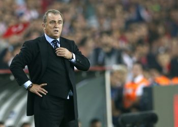 Turkey's coach Fatih Terim reacts during their 2014 World Cup Group D qualifying soccer match against Netherlands at Sukru Saracoglu stadium in Istanbul October 15, 2013.                 REUTERS/Murad Sezer (TURKEY  - Tags: SPORT SOCCER)