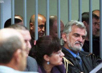 SEANCA E BANDES SE DURRESIT - Lulzim Berisha dhe anteret e tjere te te ashtuquajtures "Banda e Durresit", gjate nje seance gjyqesore, ne gjykaten e krimeve te renda.